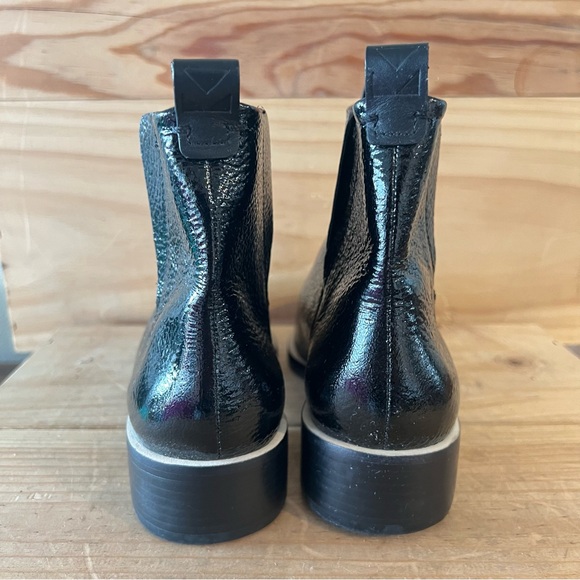 Mercedes Castillo Xandra Textured Patent Leather Bootie size 9 NWOB - Picture 10 of 14